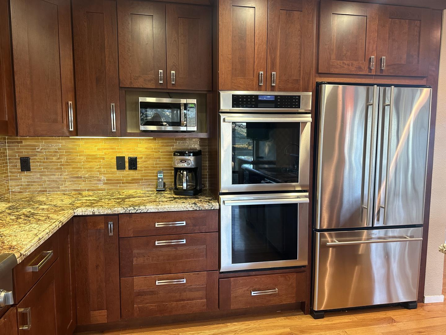 Detail Gallery Image 11 of 30 For 16 Franciscan Rdg, Portola Valley,  CA 94028 - 4 Beds | 3/1 Baths