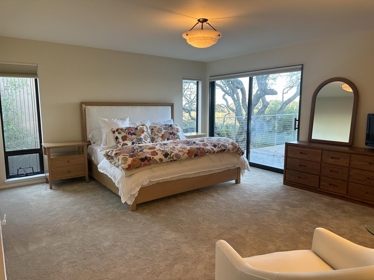 Detail Gallery Image 14 of 30 For 16 Franciscan Rdg, Portola Valley,  CA 94028 - 4 Beds | 3/1 Baths