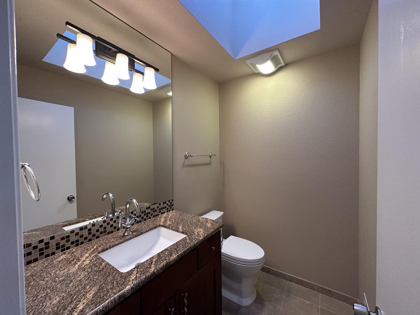 Detail Gallery Image 26 of 30 For 16 Franciscan Rdg, Portola Valley,  CA 94028 - 4 Beds | 3/1 Baths