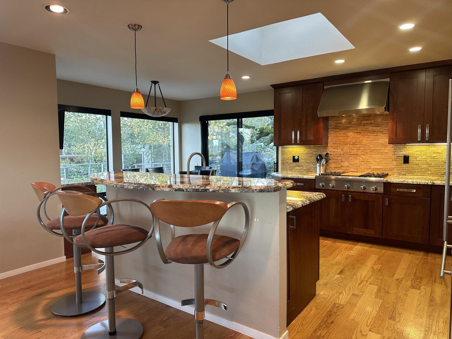 Detail Gallery Image 9 of 30 For 16 Franciscan Rdg, Portola Valley,  CA 94028 - 4 Beds | 3/1 Baths