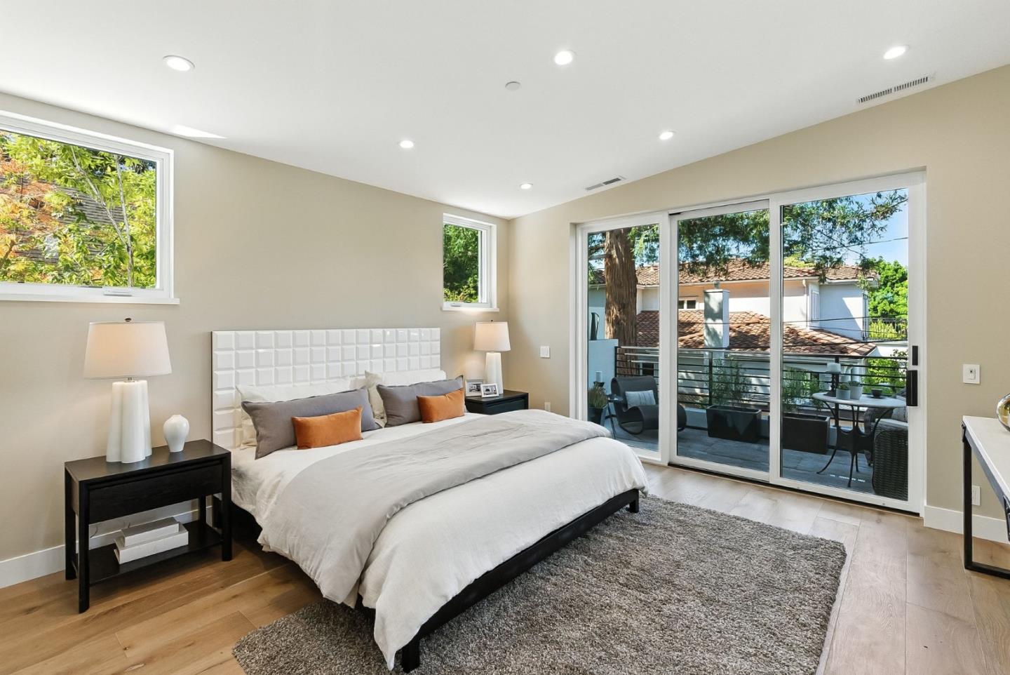 Detail Gallery Image 34 of 47 For 2200 Saint Francis Dr, Palo Alto,  CA 94303 - 4 Beds | 4/1 Baths