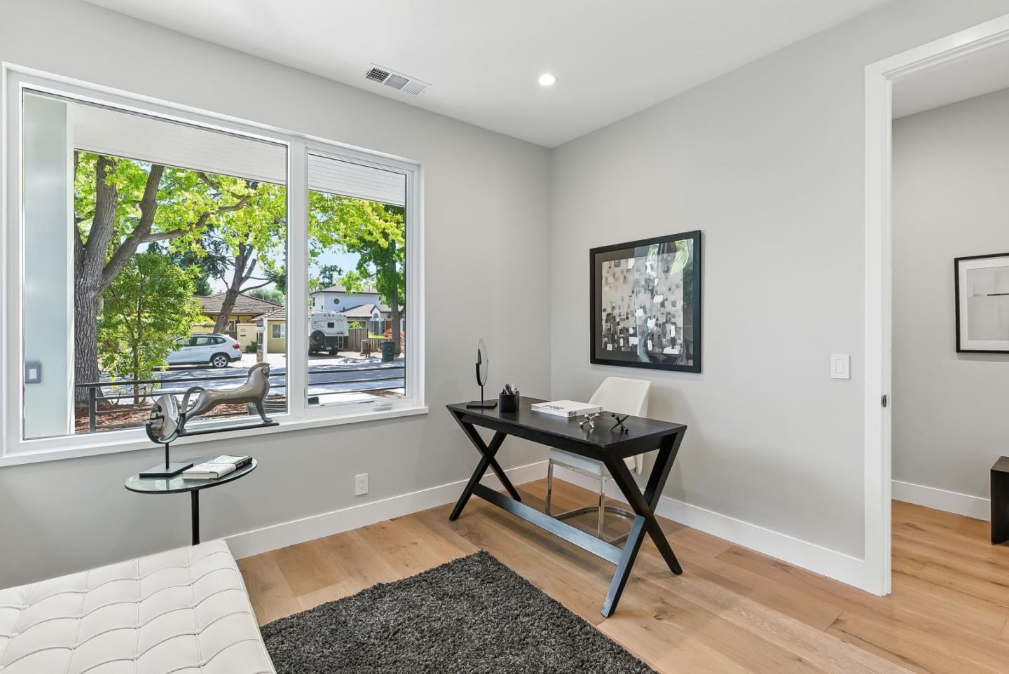 Detail Gallery Image 6 of 47 For 2200 Saint Francis Dr, Palo Alto,  CA 94303 - 4 Beds | 4/1 Baths