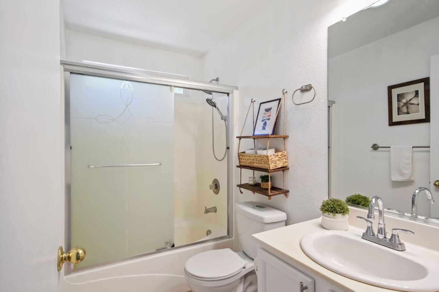 Detail Gallery Image 17 of 26 For 2311 Portifino St, Manteca,  CA 95337 - 3 Beds | 2 Baths