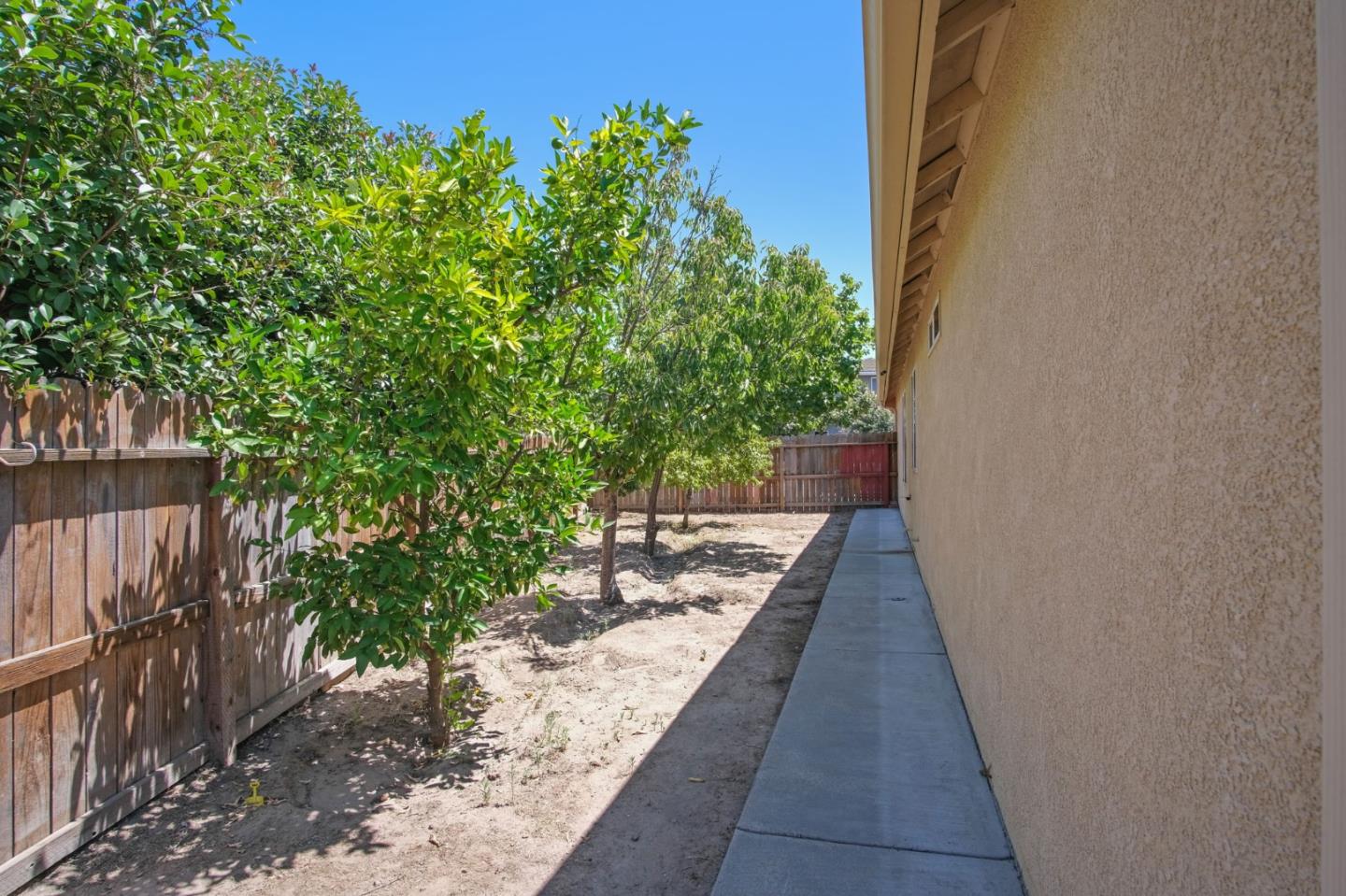 Detail Gallery Image 22 of 26 For 2311 Portifino St, Manteca,  CA 95337 - 3 Beds | 2 Baths