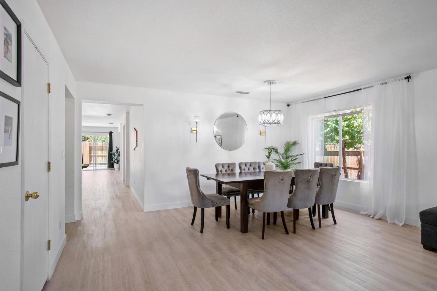 Detail Gallery Image 3 of 26 For 2311 Portifino St, Manteca,  CA 95337 - 3 Beds | 2 Baths