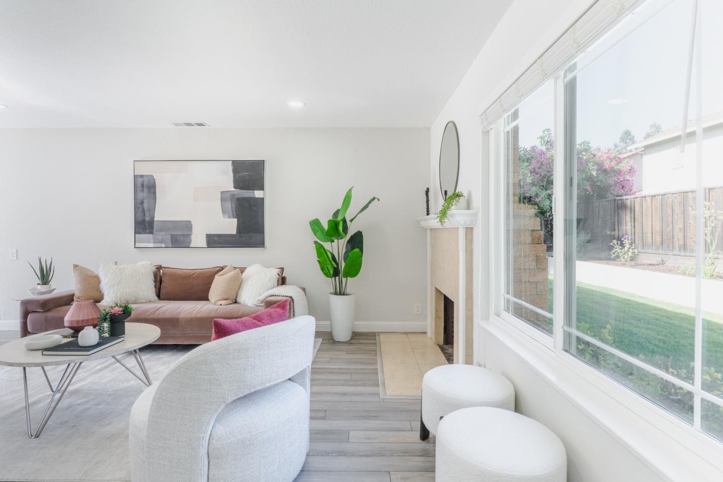 Detail Gallery Image 13 of 58 For 4898 Rue Bordeaux, San Jose,  CA 95136 - 4 Beds | 2 Baths