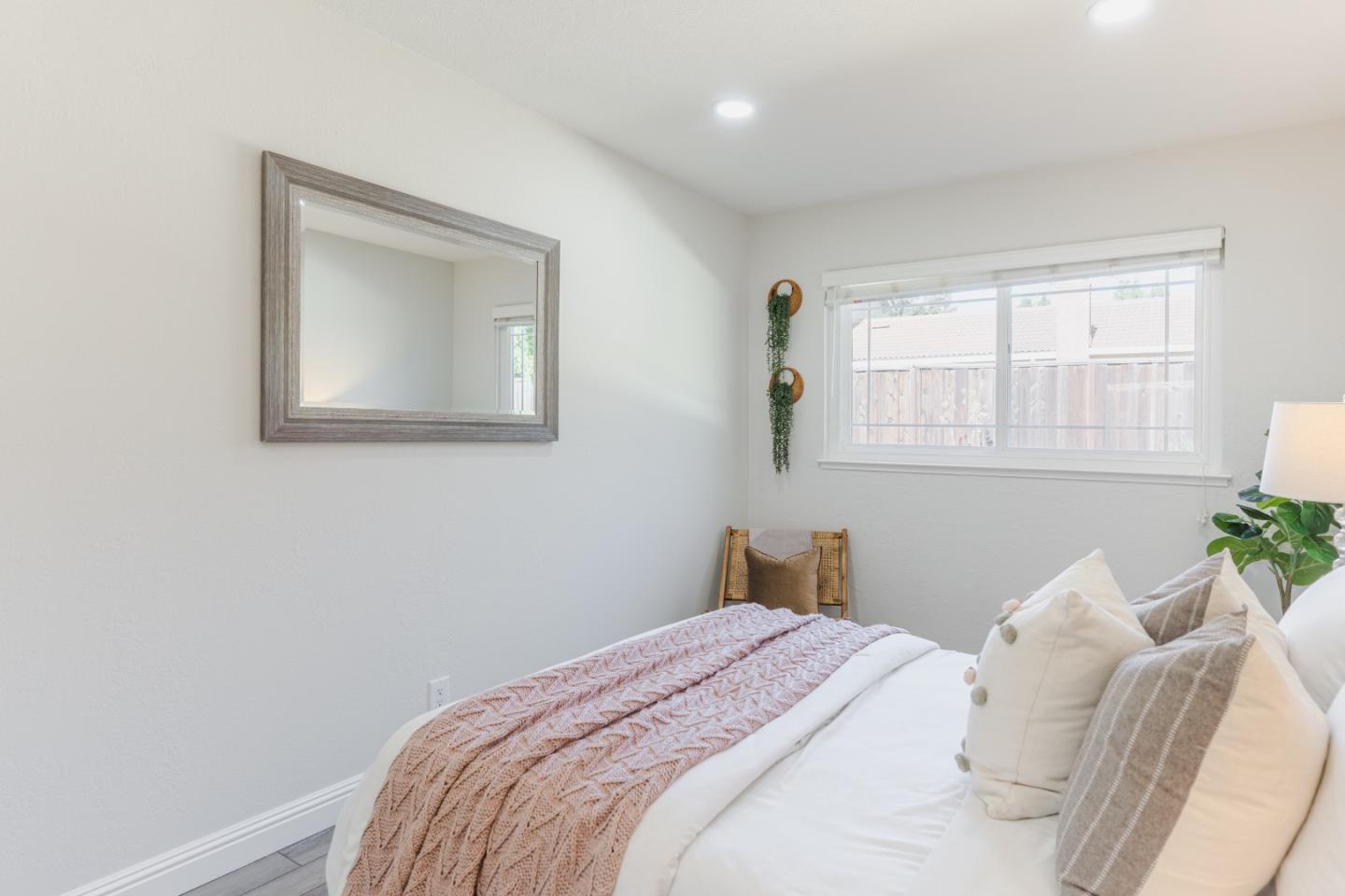 Detail Gallery Image 24 of 58 For 4898 Rue Bordeaux, San Jose,  CA 95136 - 4 Beds | 2 Baths
