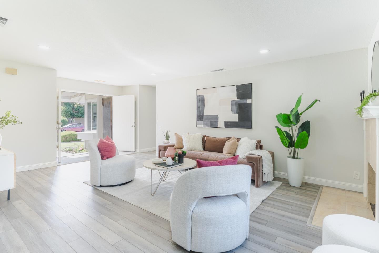 Detail Gallery Image 5 of 58 For 4898 Rue Bordeaux, San Jose,  CA 95136 - 4 Beds | 2 Baths