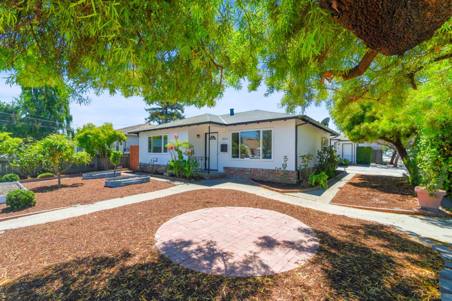 Detail Gallery Image 2 of 25 For 1002 S Delaware St, San Mateo,  CA 94402 - – Beds | – Baths