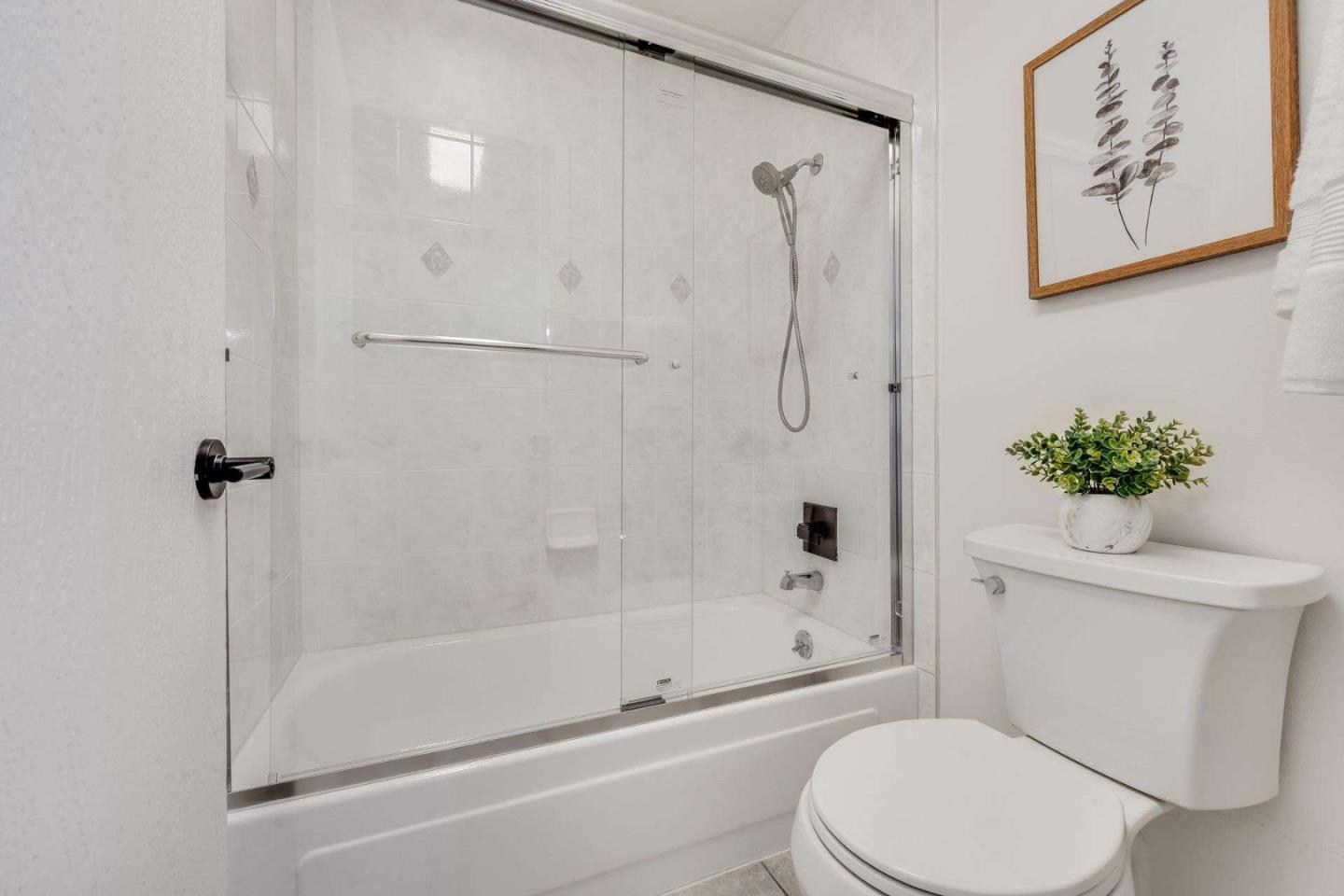 Detail Gallery Image 17 of 30 For 99 E Middlefield Rd #37,  Mountain View,  CA 94043 - 2 Beds | 2 Baths