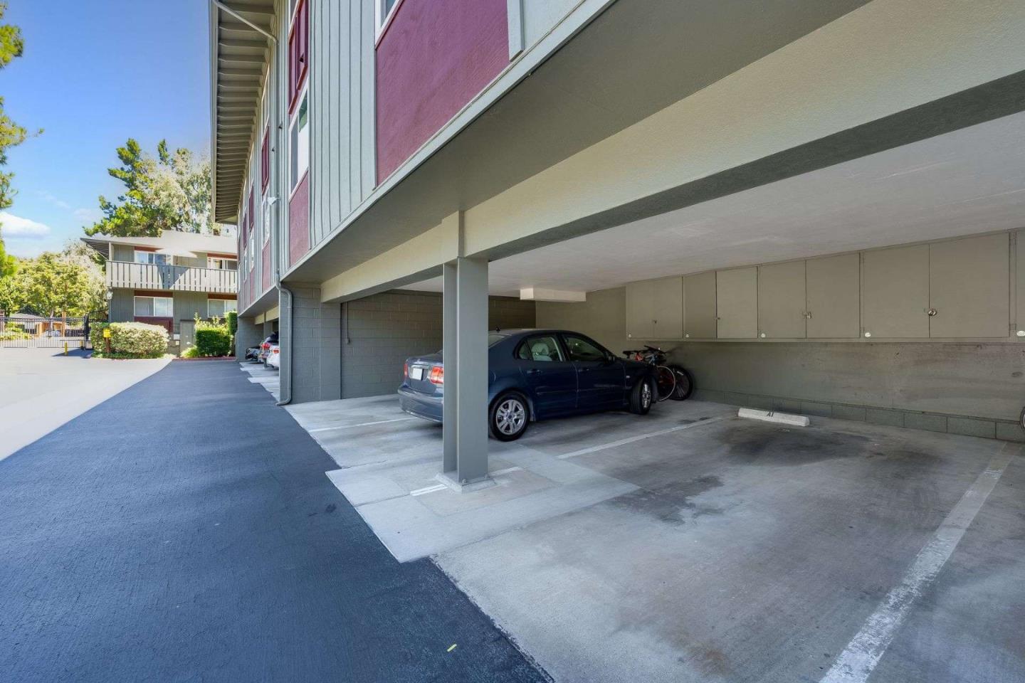 Detail Gallery Image 28 of 30 For 99 E Middlefield Rd #37,  Mountain View,  CA 94043 - 2 Beds | 2 Baths