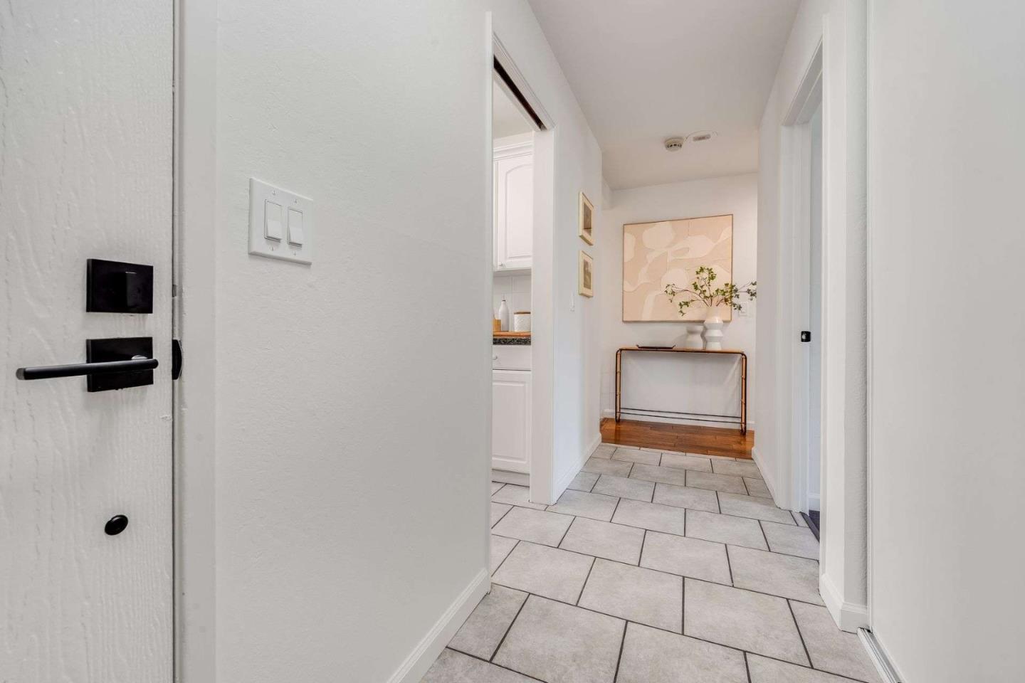 Detail Gallery Image 3 of 30 For 99 E Middlefield Rd #37,  Mountain View,  CA 94043 - 2 Beds | 2 Baths