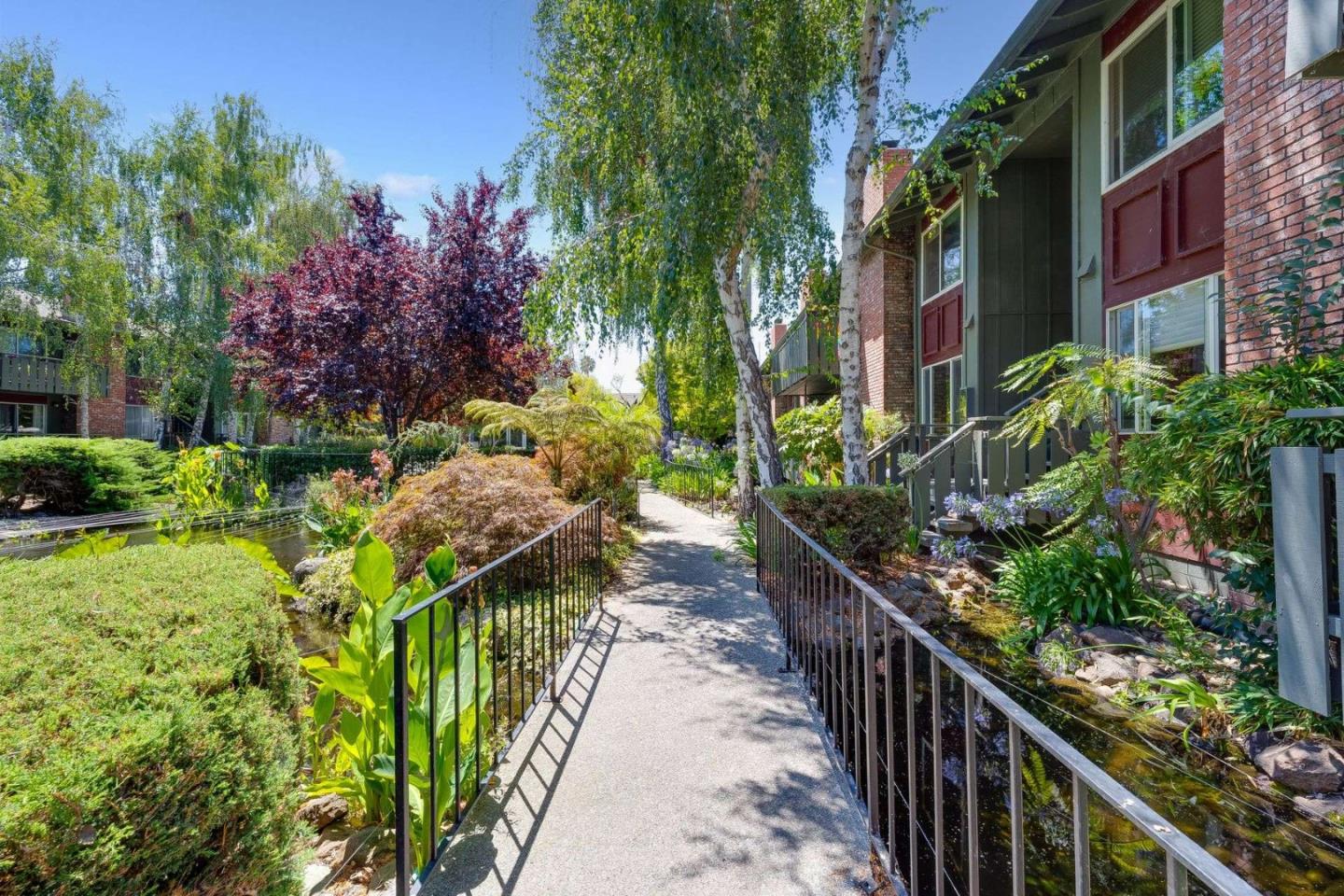 Detail Gallery Image 30 of 30 For 99 E Middlefield Rd #37,  Mountain View,  CA 94043 - 2 Beds | 2 Baths