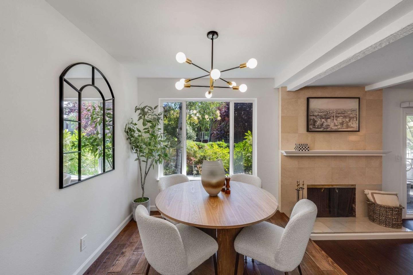 Detail Gallery Image 7 of 30 For 99 E Middlefield Rd #37,  Mountain View,  CA 94043 - 2 Beds | 2 Baths