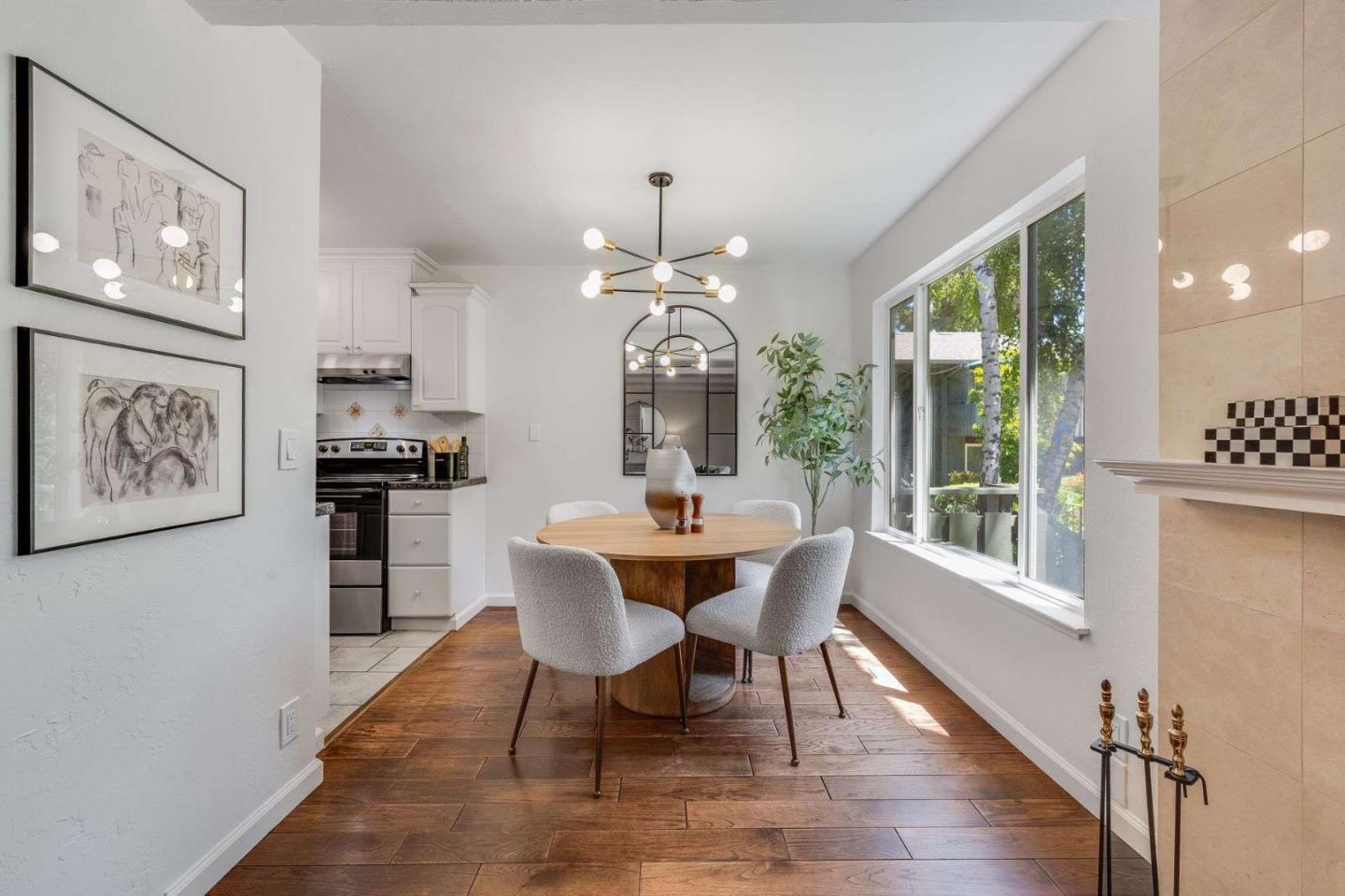 Detail Gallery Image 9 of 30 For 99 E Middlefield Rd #37,  Mountain View,  CA 94043 - 2 Beds | 2 Baths