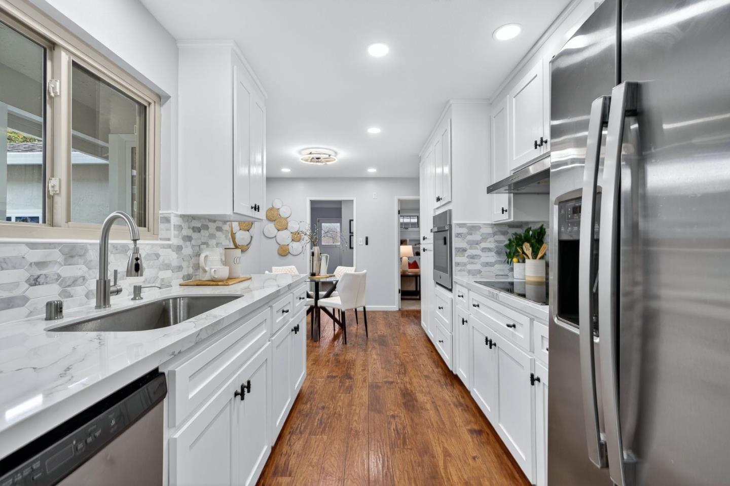 Detail Gallery Image 11 of 47 For 2522 Lambert Ln, San Jose,  CA 95125 - 4 Beds | 2/1 Baths