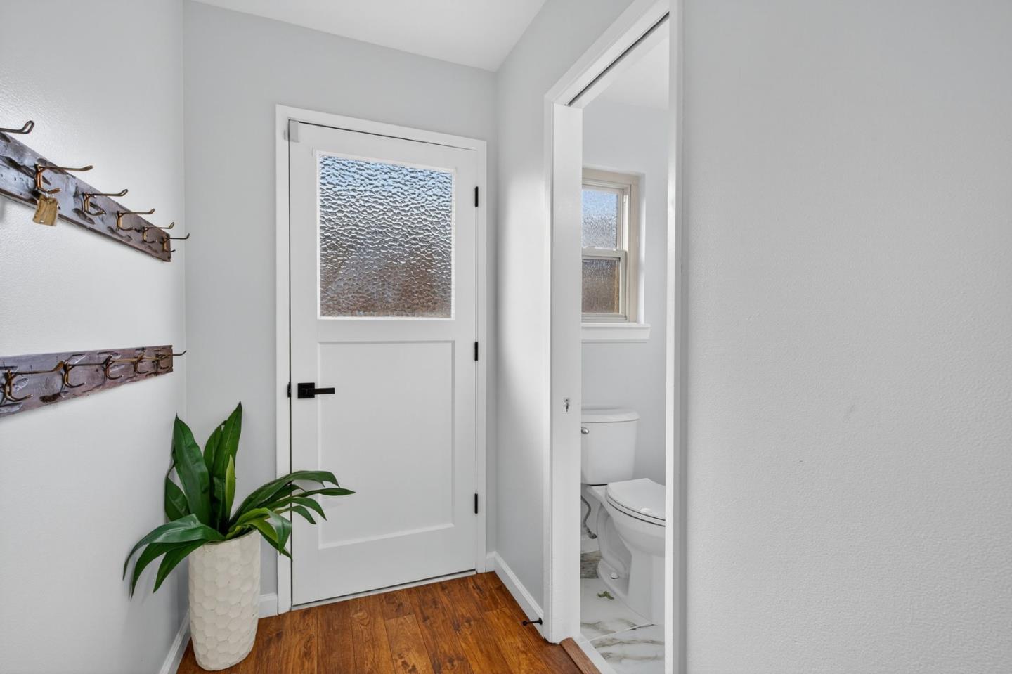 Detail Gallery Image 28 of 47 For 2522 Lambert Ln, San Jose,  CA 95125 - 4 Beds | 2/1 Baths