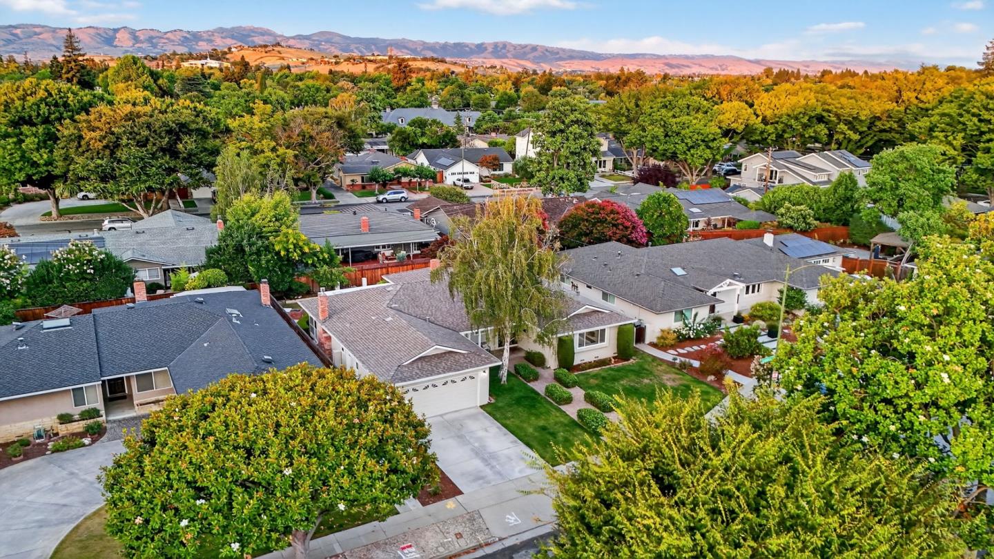 Detail Gallery Image 39 of 47 For 2522 Lambert Ln, San Jose,  CA 95125 - 4 Beds | 2/1 Baths