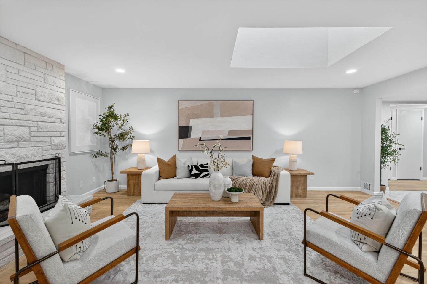Detail Gallery Image 7 of 47 For 2522 Lambert Ln, San Jose,  CA 95125 - 4 Beds | 2/1 Baths