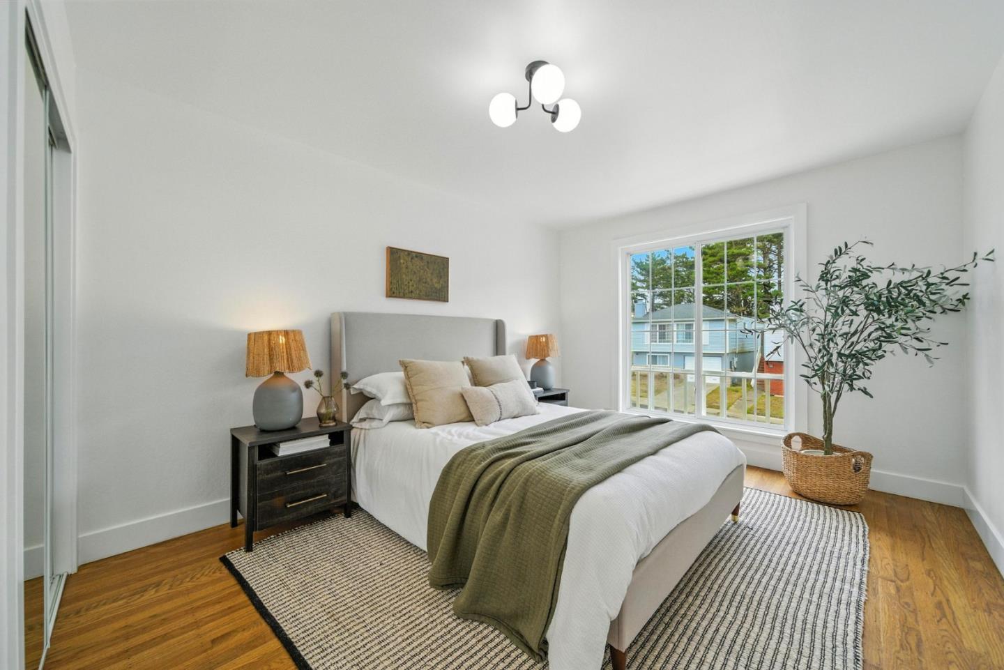 Detail Gallery Image 19 of 40 For 896 Skyline Dr, Daly City,  CA 94015 - 4 Beds | 3 Baths