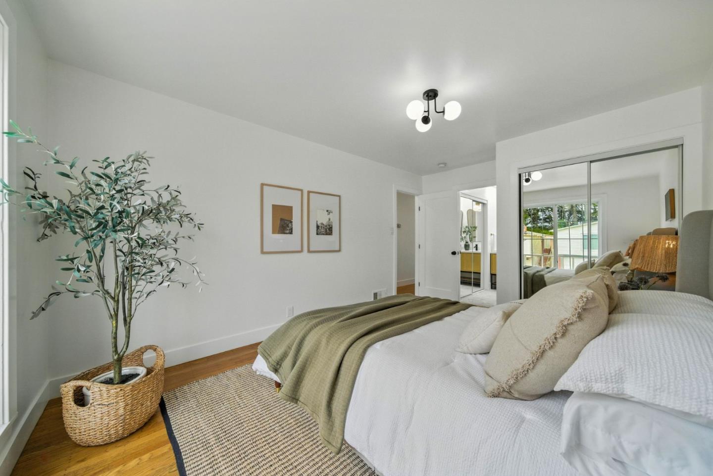 Detail Gallery Image 20 of 40 For 896 Skyline Dr, Daly City,  CA 94015 - 4 Beds | 3 Baths