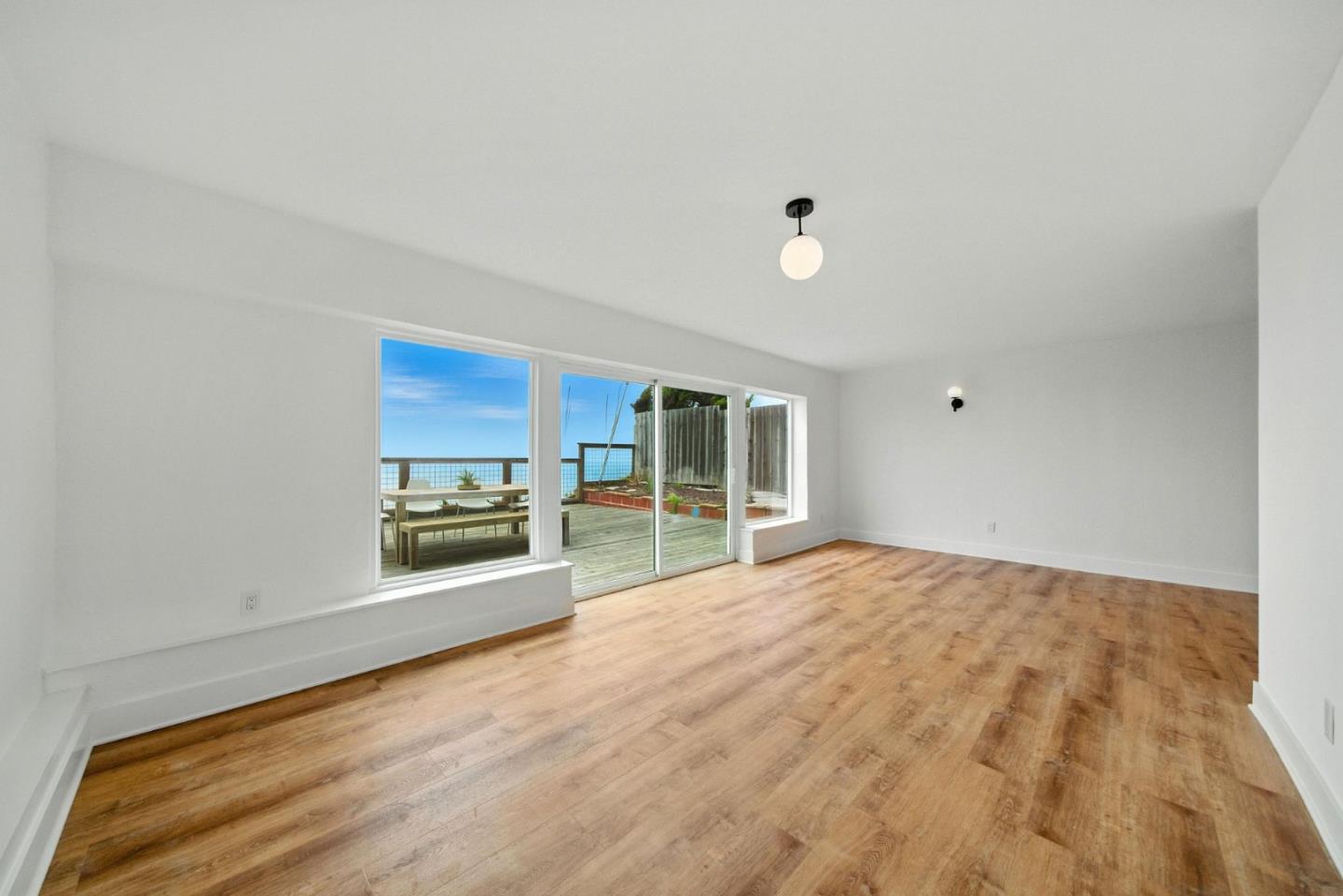 Detail Gallery Image 28 of 40 For 896 Skyline Dr, Daly City,  CA 94015 - 4 Beds | 3 Baths