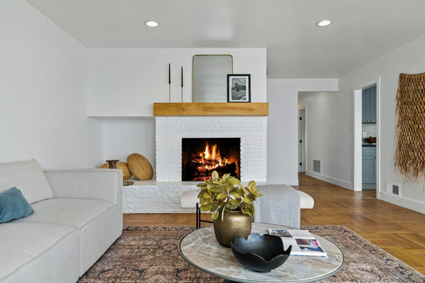 Detail Gallery Image 5 of 40 For 896 Skyline Dr, Daly City,  CA 94015 - 4 Beds | 3 Baths