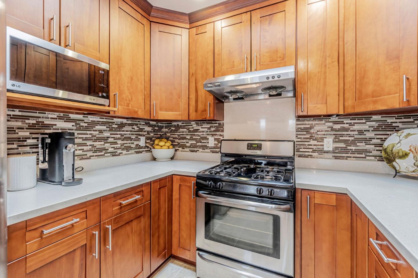Detail Gallery Image 13 of 46 For 196 W Moltke St, Daly City,  CA 94014 - 4 Beds | 3 Baths