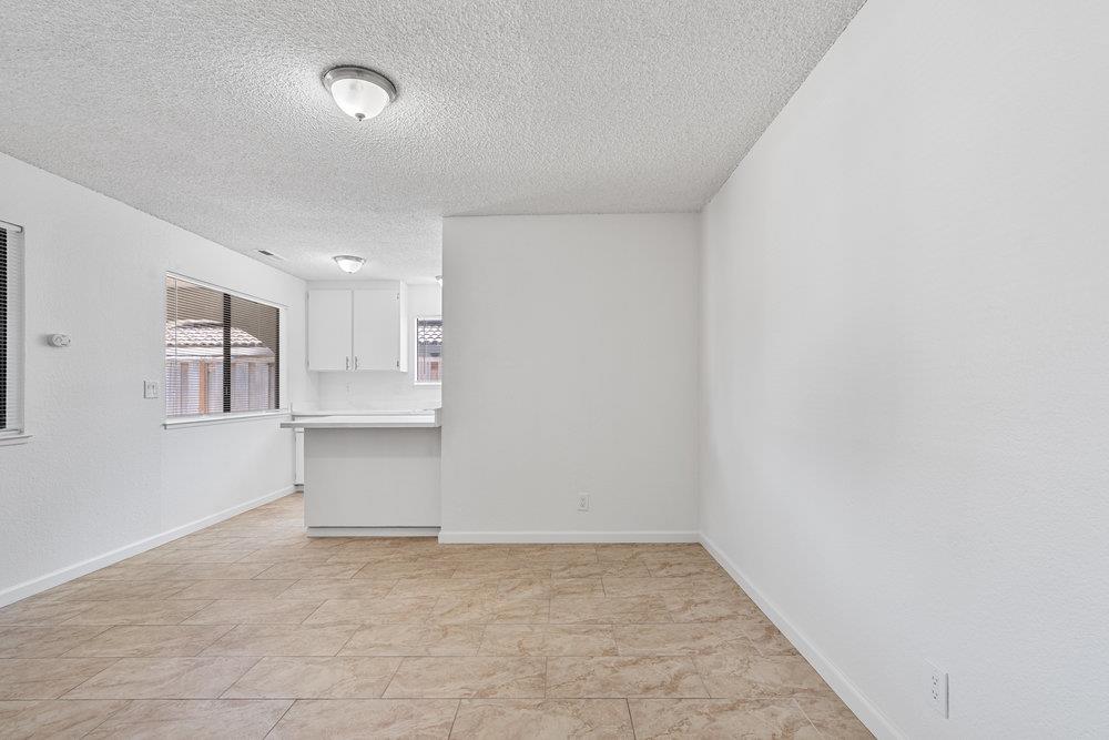 Detail Gallery Image 15 of 42 For 79 Meadow Ter, Watsonville,  CA 95076 - 3 Beds | 2 Baths