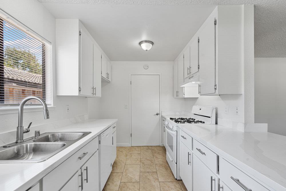 Detail Gallery Image 21 of 42 For 79 Meadow Ter, Watsonville,  CA 95076 - 3 Beds | 2 Baths
