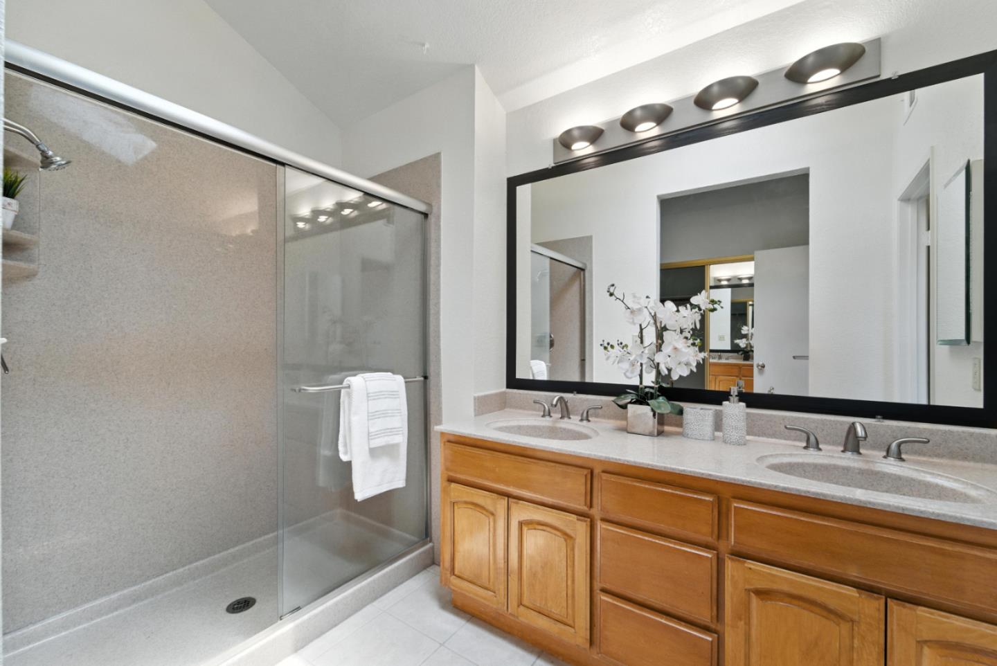 Detail Gallery Image 19 of 23 For 1573 Timber Creek Dr, San Jose,  CA 95131 - 3 Beds | 3 Baths