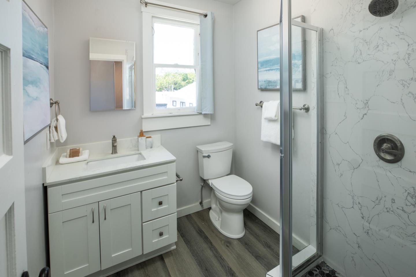 Detail Gallery Image 10 of 14 For 942 Ramona St, Palo Alto,  CA 94301 - 3 Beds | 3 Baths