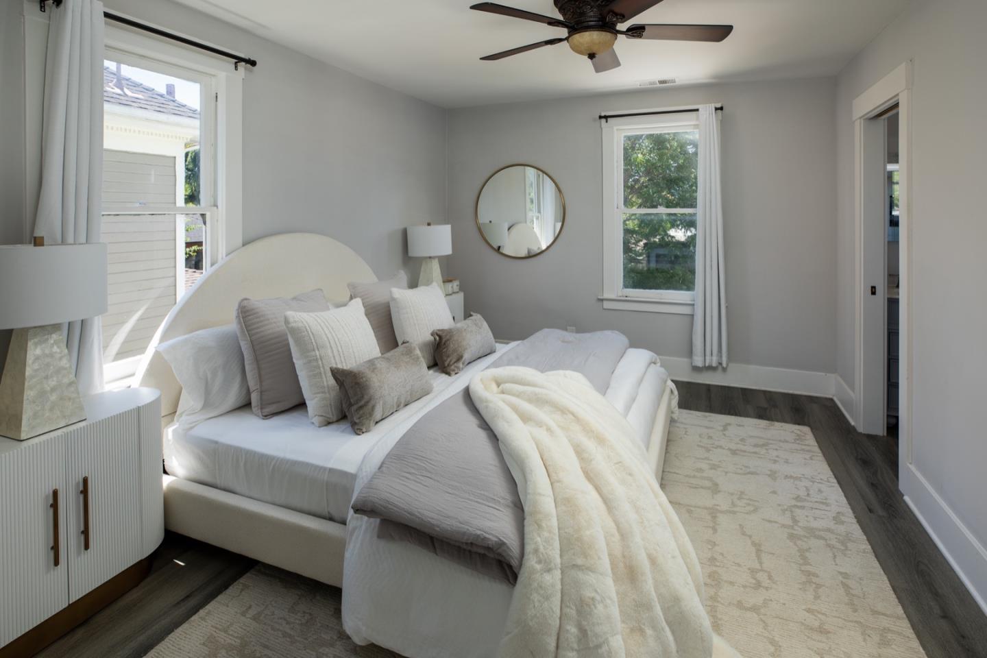 Detail Gallery Image 7 of 14 For 942 Ramona St, Palo Alto,  CA 94301 - 3 Beds | 3 Baths