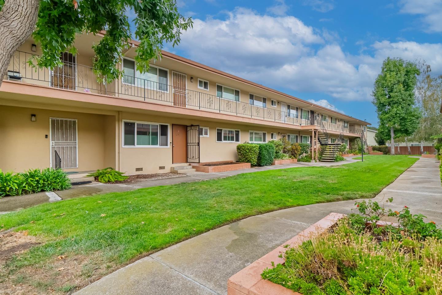 Detail Gallery Image 22 of 30 For 1369 Phelps Ave #9,  San Jose,  CA 95117 - 2 Beds | 1 Baths