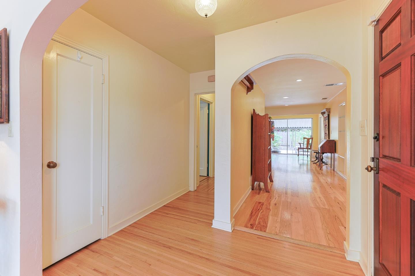Detail Gallery Image 9 of 31 For 40 San Pedro St, Salinas,  CA 93901 - 2 Beds | 2 Baths
