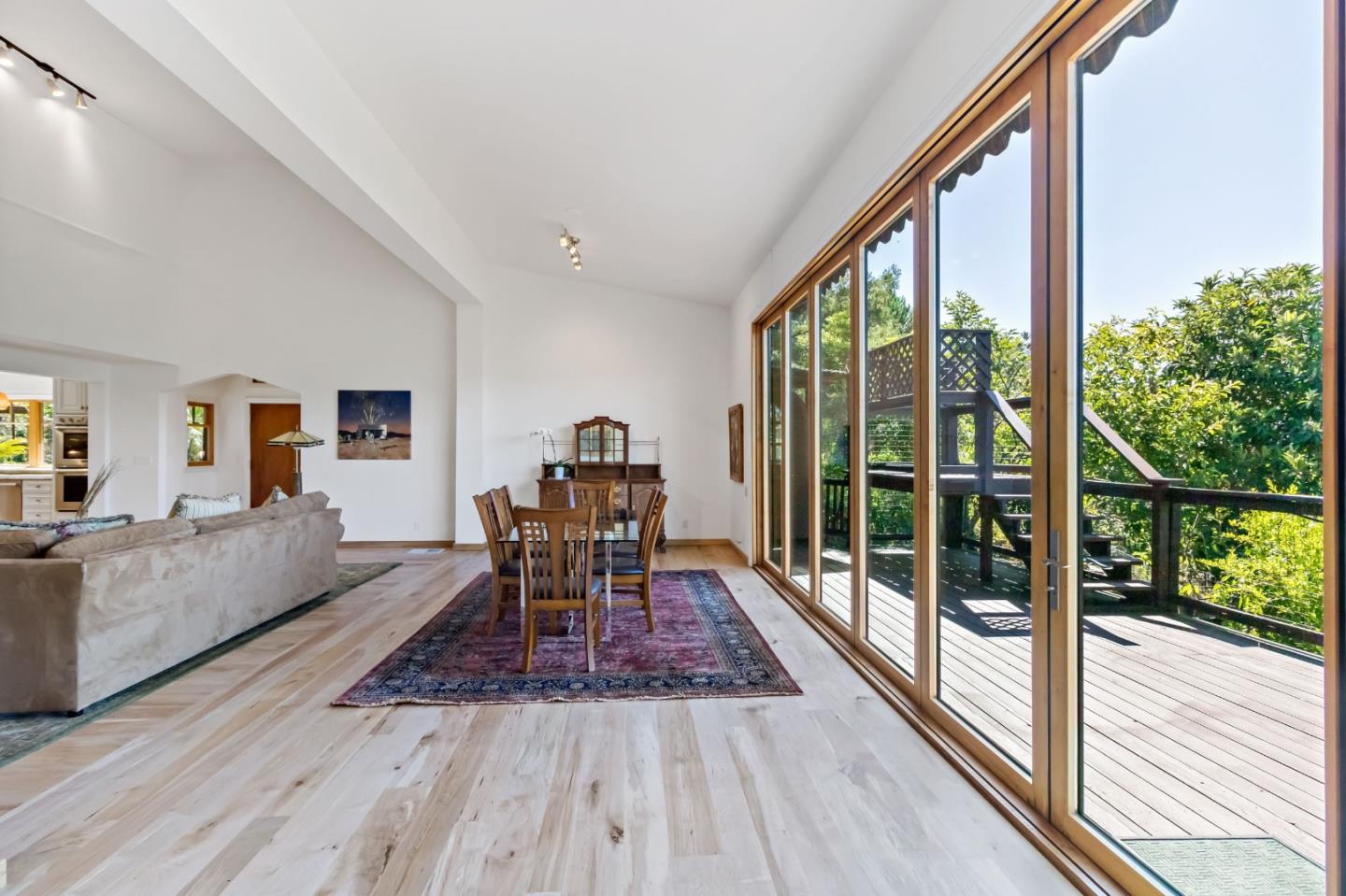 Detail Gallery Image 20 of 62 For 711 W California Way, Redwood City,  CA 94062 - 3 Beds | 3 Baths