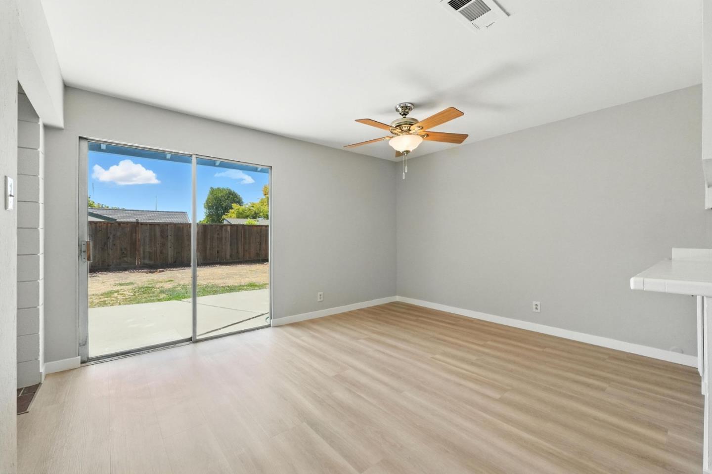 Detail Gallery Image 13 of 53 For 5911 Snell Ave, San Jose,  CA 95123 - 3 Beds | 2 Baths
