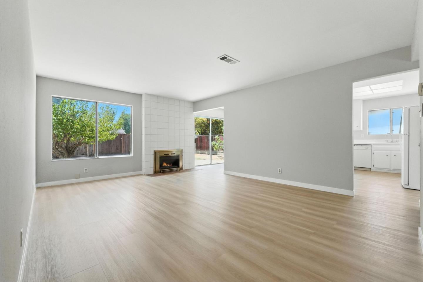 Detail Gallery Image 17 of 53 For 5911 Snell Ave, San Jose,  CA 95123 - 3 Beds | 2 Baths