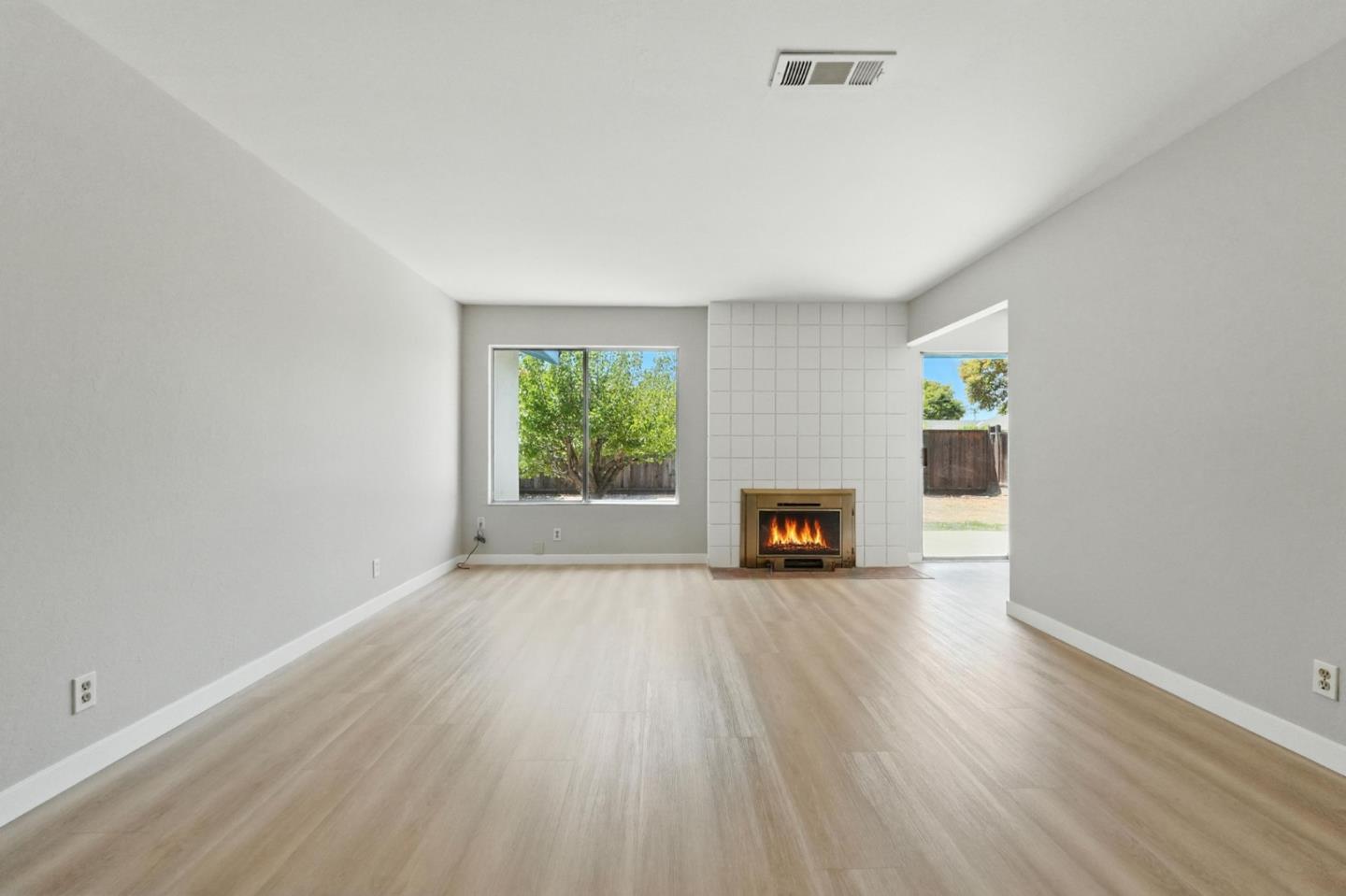 Detail Gallery Image 19 of 53 For 5911 Snell Ave, San Jose,  CA 95123 - 3 Beds | 2 Baths