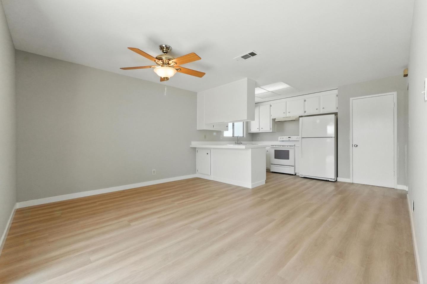 Detail Gallery Image 9 of 53 For 5911 Snell Ave, San Jose,  CA 95123 - 3 Beds | 2 Baths