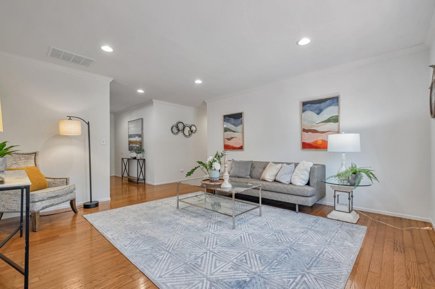 Detail Gallery Image 10 of 43 For 2717 E Meadowlark Dr, Union City,  CA 94587 - 3 Beds | 2 Baths