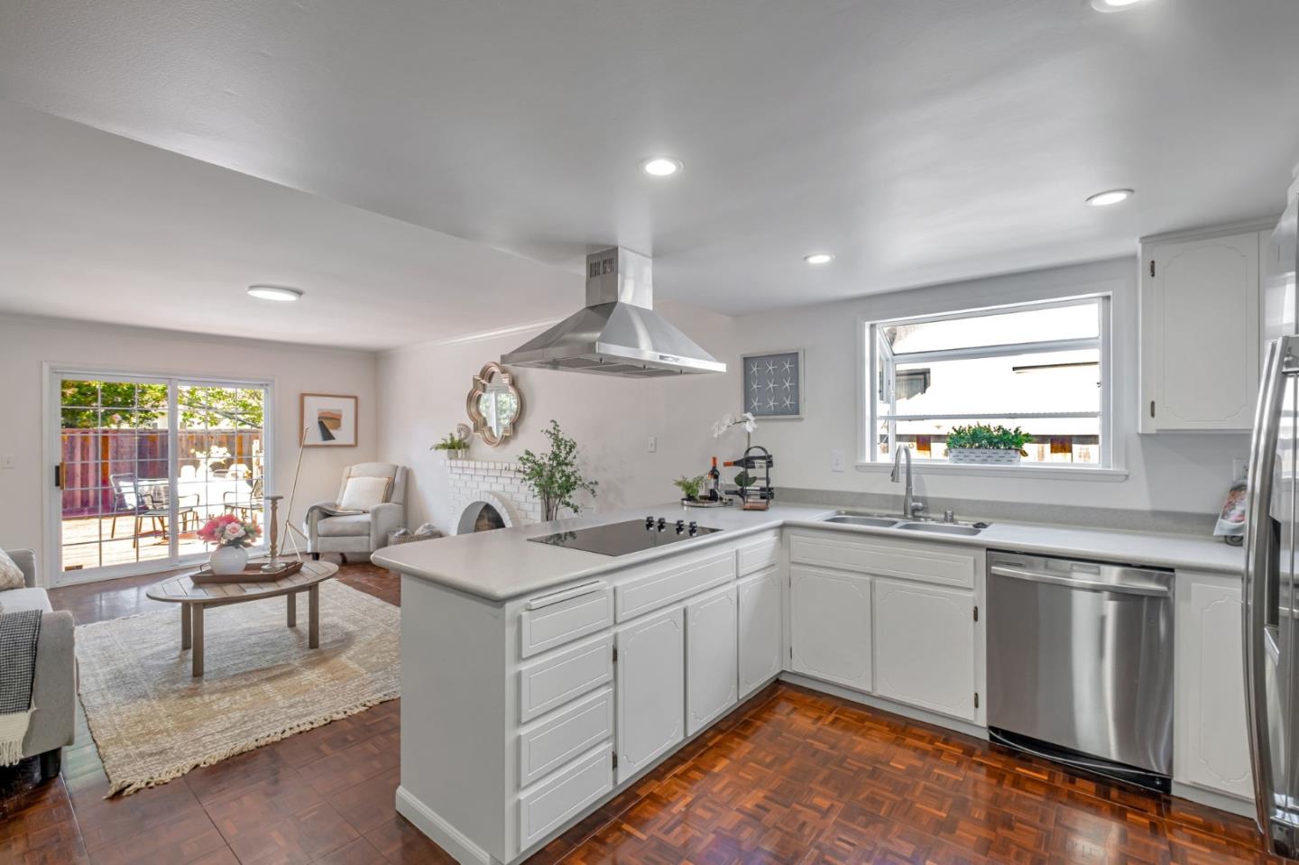 Detail Gallery Image 17 of 43 For 2717 E Meadowlark Dr, Union City,  CA 94587 - 3 Beds | 2 Baths