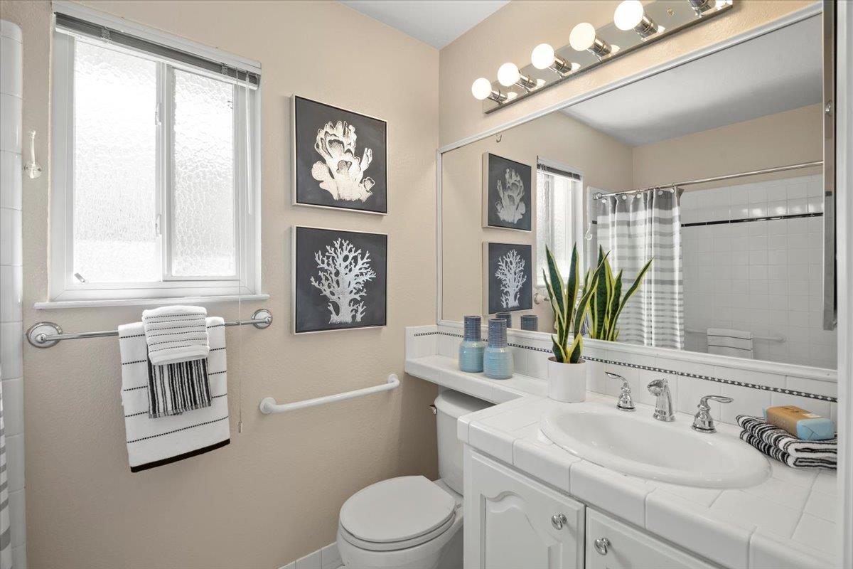 Detail Gallery Image 19 of 32 For 5633 Strawflower Ln, San Jose,  CA 95118 - 3 Beds | 2 Baths