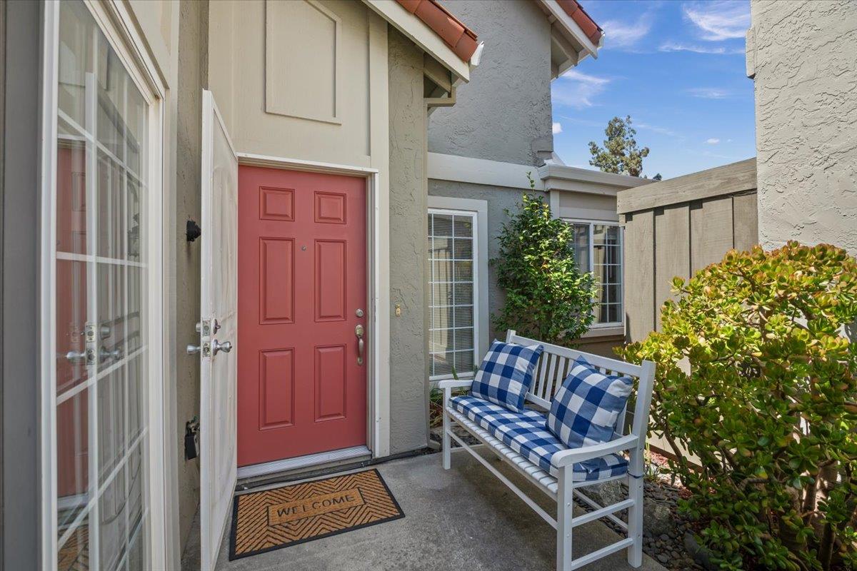 Detail Gallery Image 4 of 32 For 5633 Strawflower Ln, San Jose,  CA 95118 - 3 Beds | 2 Baths