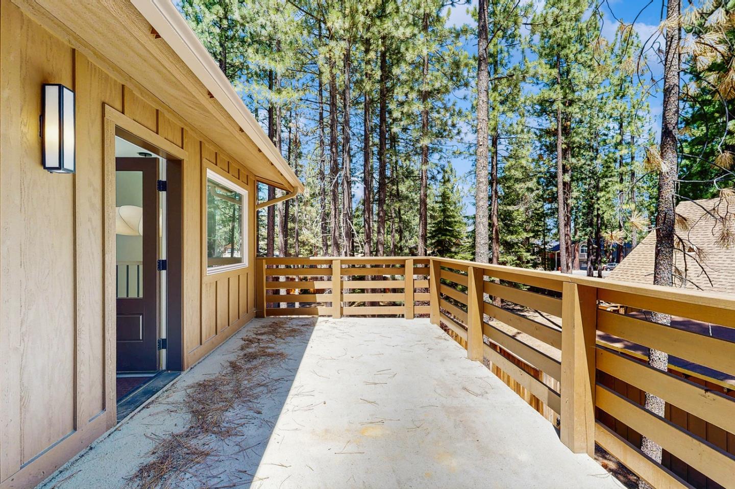 Detail Gallery Image 15 of 26 For 1188 Tokochi St, South Lake Tahoe,  CA 96150 - 3 Beds | 2/1 Baths