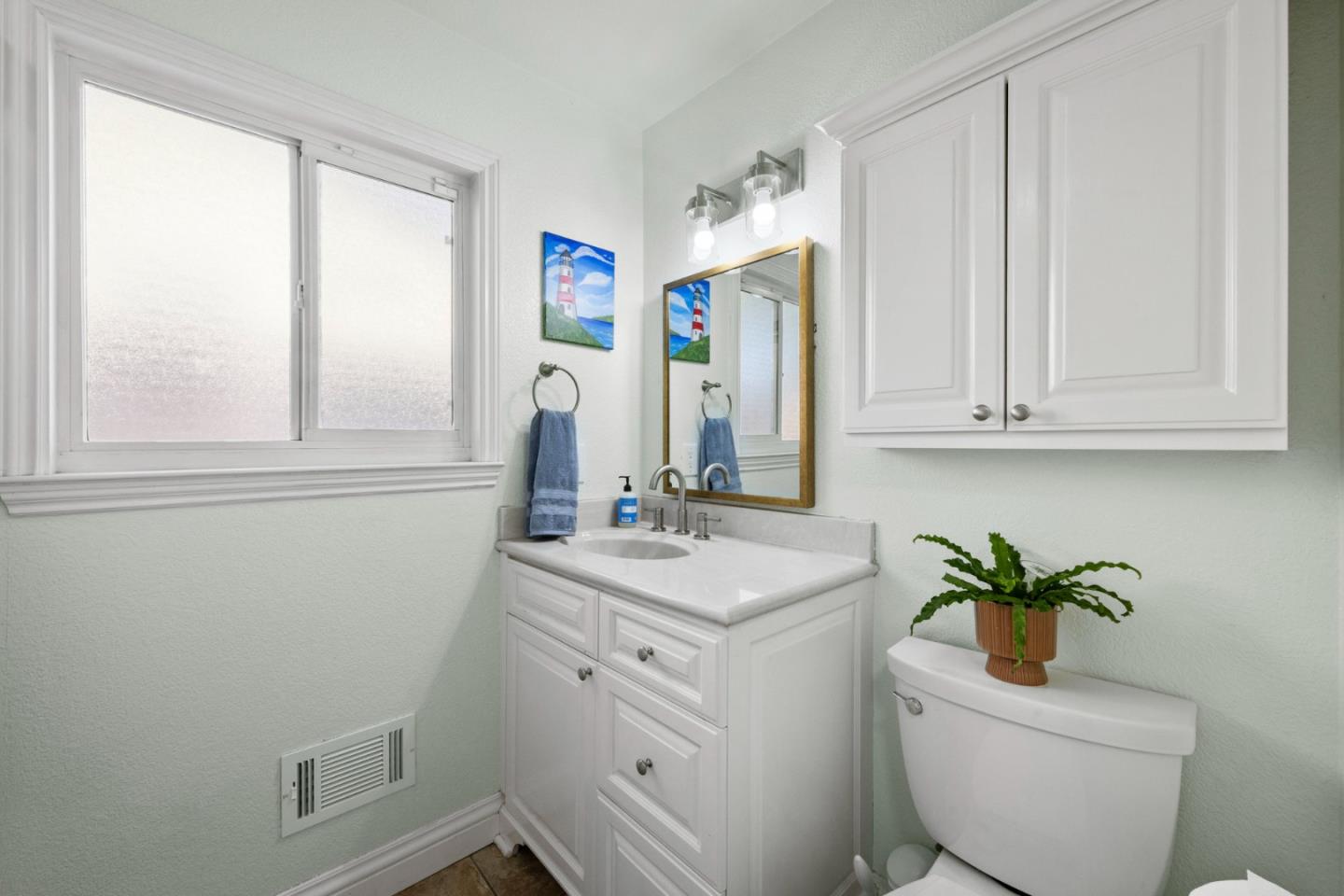 Detail Gallery Image 38 of 47 For 2361 Panoramic Dr, Concord,  CA 94520 - 3 Beds | 2 Baths