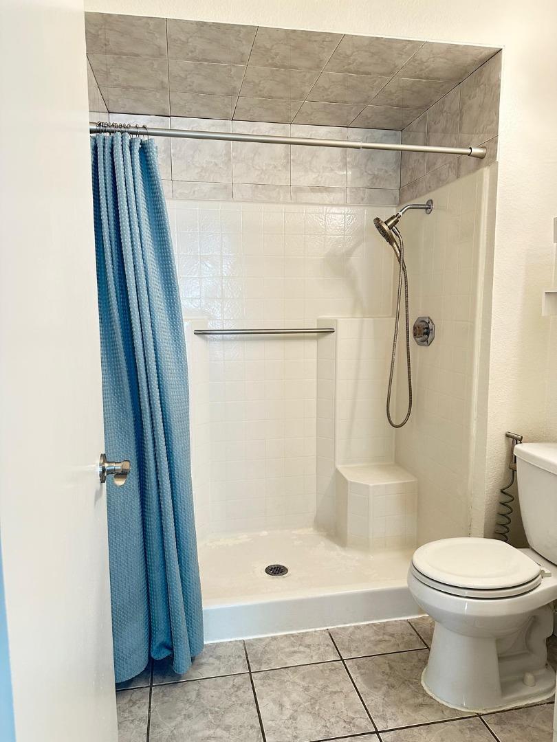 Detail Gallery Image 15 of 31 For 3248 Rocky Water Ln, San Jose,  CA 95148 - 3 Beds | 2 Baths