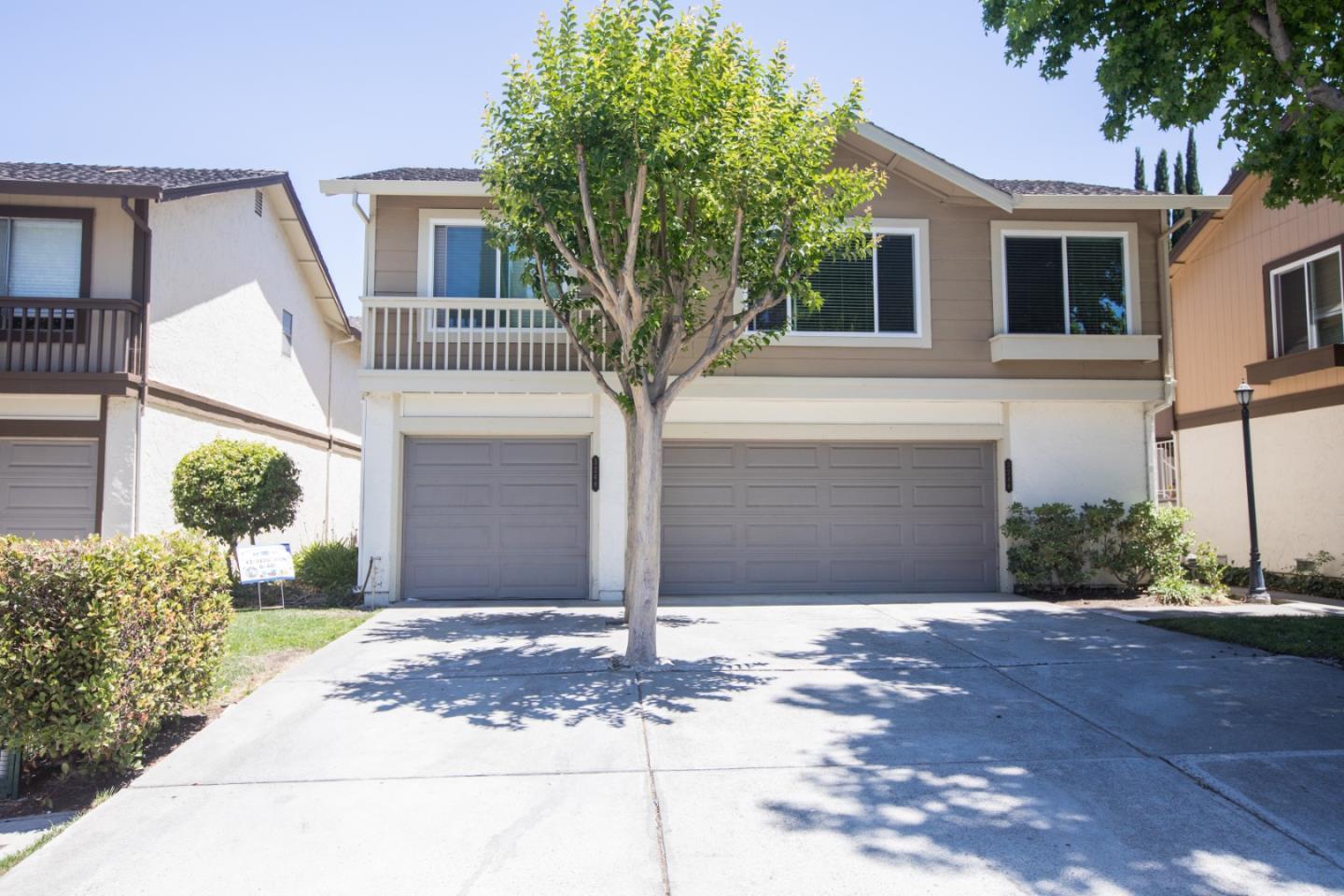 Detail Gallery Image 2 of 31 For 3248 Rocky Water Ln, San Jose,  CA 95148 - 3 Beds | 2 Baths
