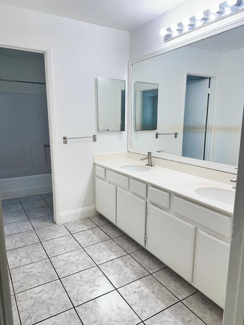 Detail Gallery Image 24 of 31 For 3248 Rocky Water Ln, San Jose,  CA 95148 - 3 Beds | 2 Baths