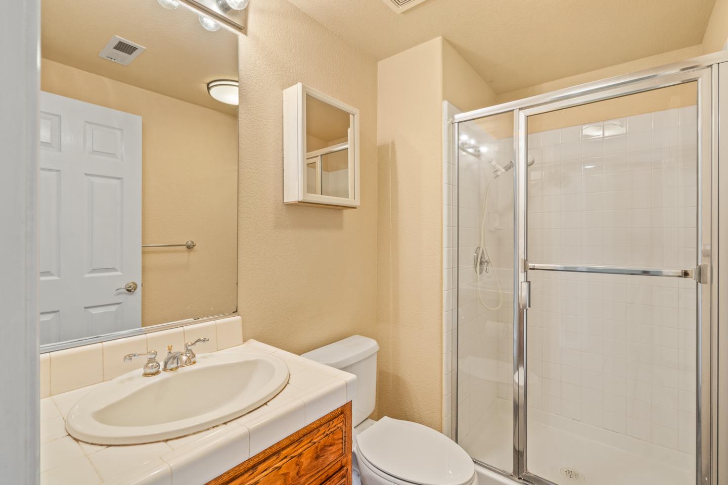 Detail Gallery Image 12 of 36 For 1832 Montage Ct, San Jose,  CA 95131 - 5 Beds | 3 Baths